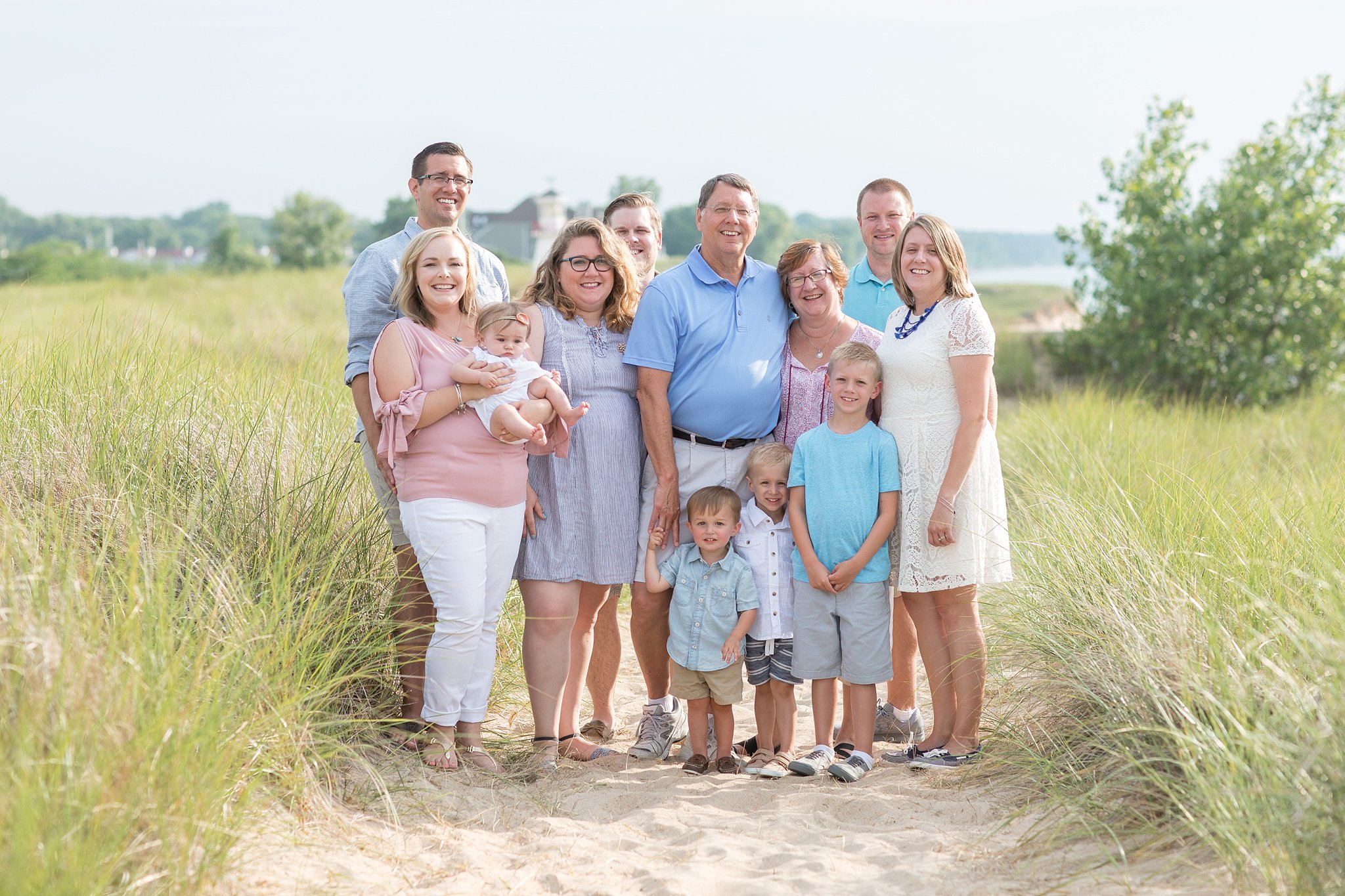 Read more about the article Rahe Family | Extended Family Session | New Buffalo, MI | Toni Jay Photography